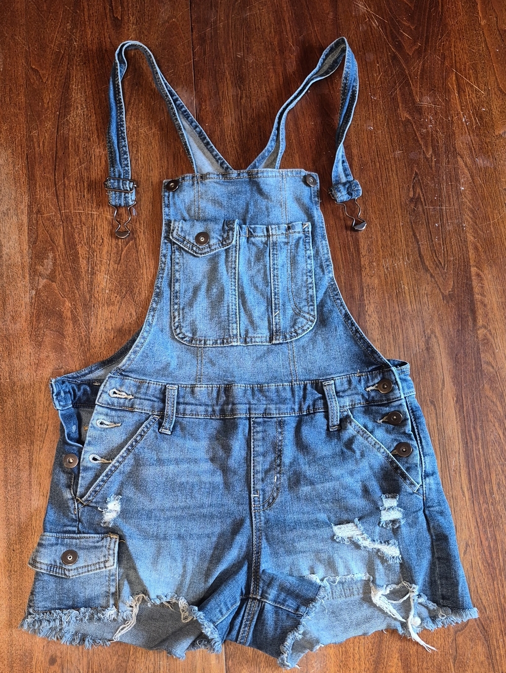 No Boundaries Womens Light Blue Distressed Denim Short Overalls